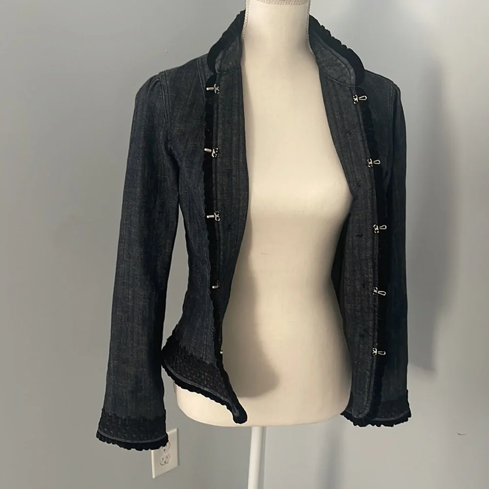 Chico’s Platinum size 0 Jean jacket - Picture 3 of 4